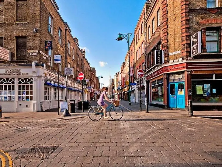 Cosy Studio Right At Liverpool Street Station! London 0*,  United Kingdom