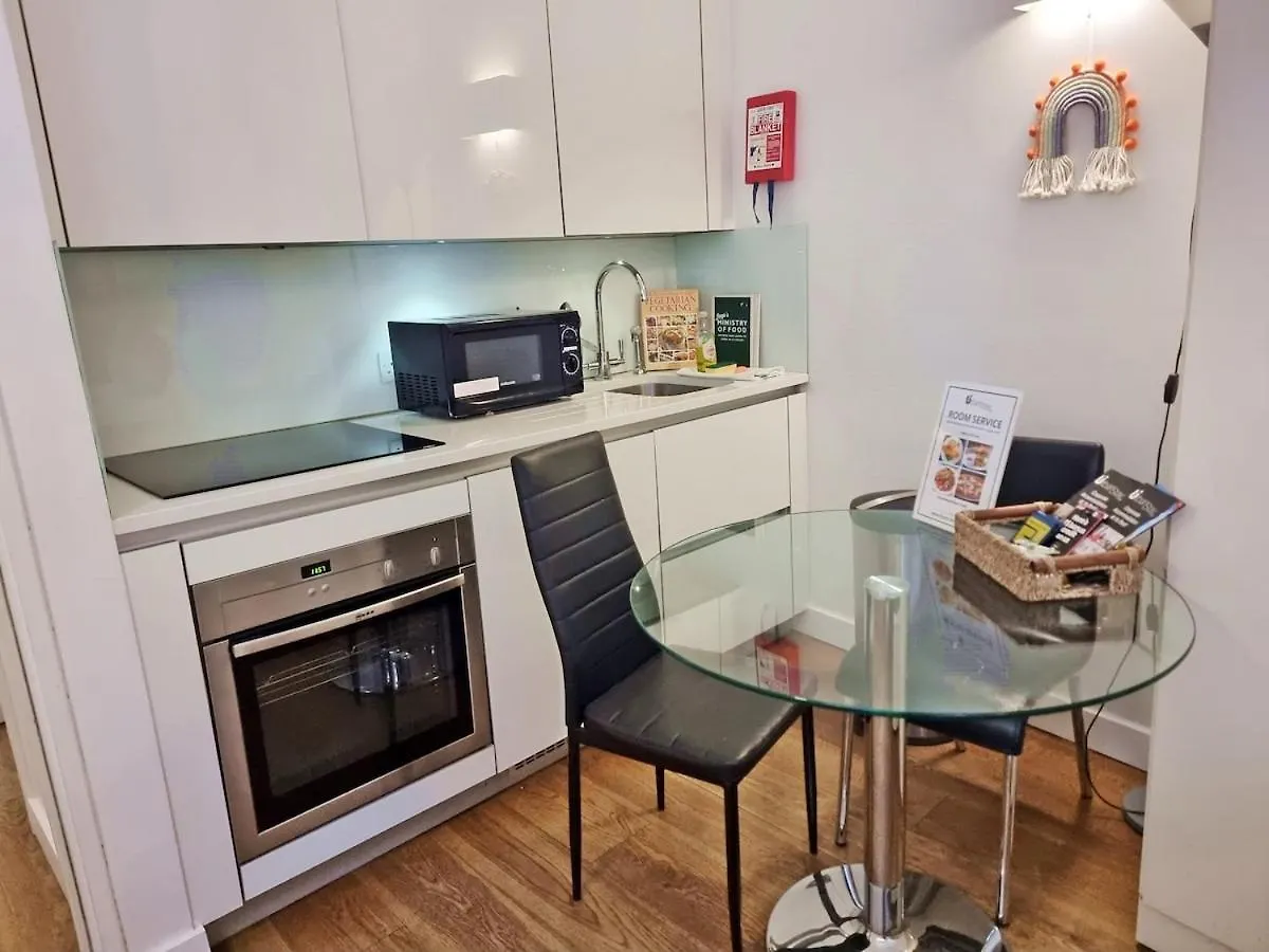 Cosy Studio Right At Liverpool Street Station! London 0*,  United Kingdom