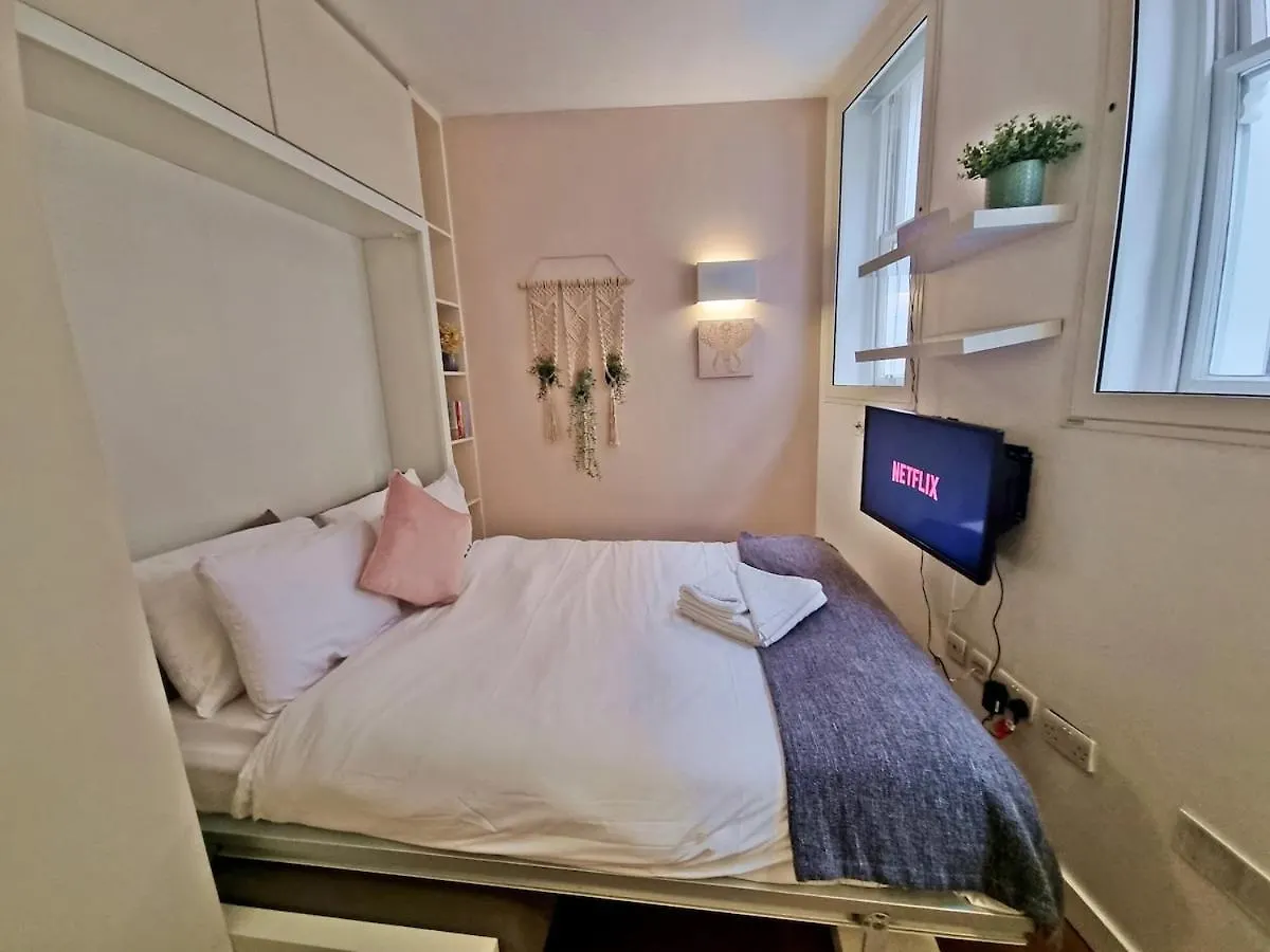 Cosy Studio Right At Liverpool Street Station! London Storbritannien